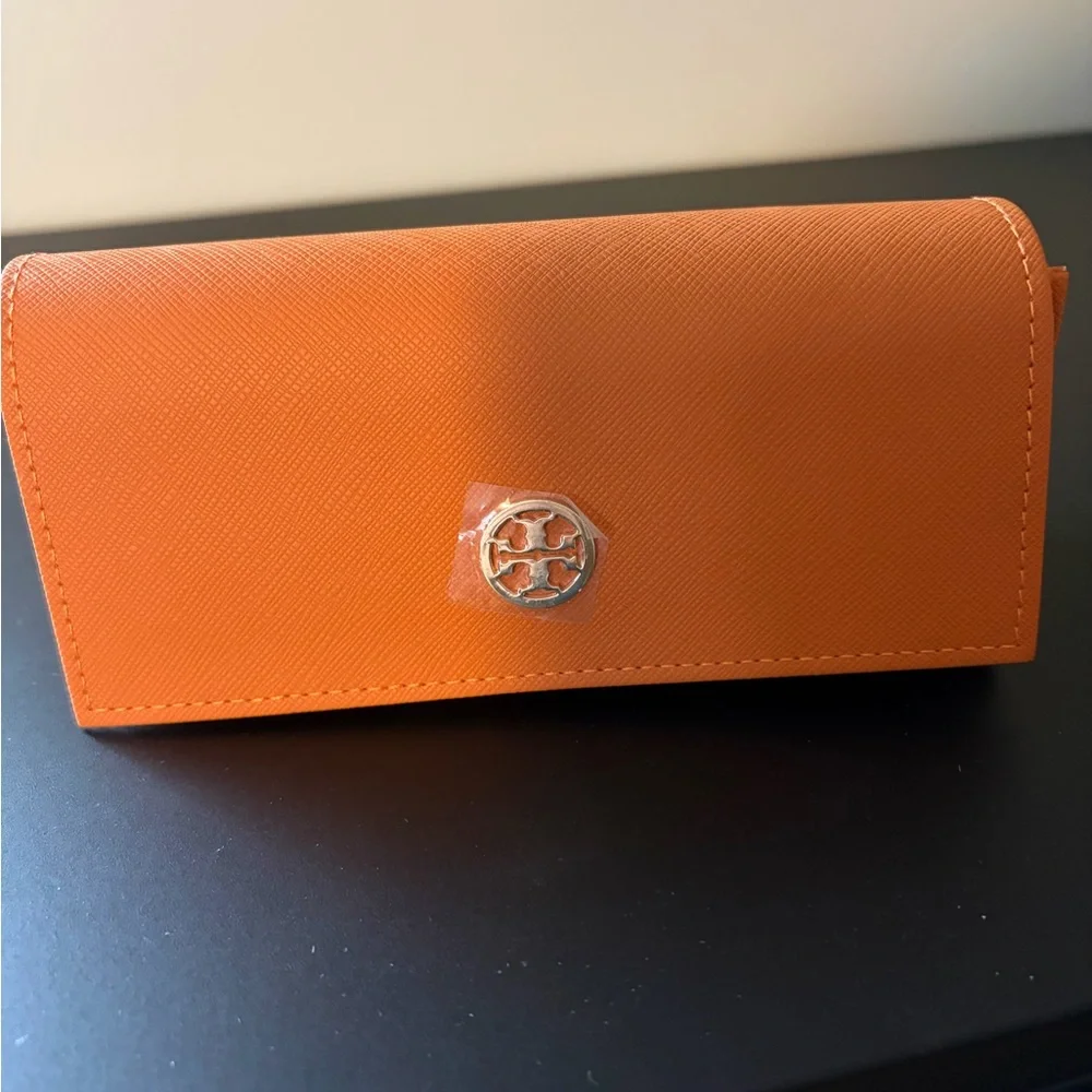 Tory Burch Deep Blue Oversized Square Sunglasses - Picture 5 of 5